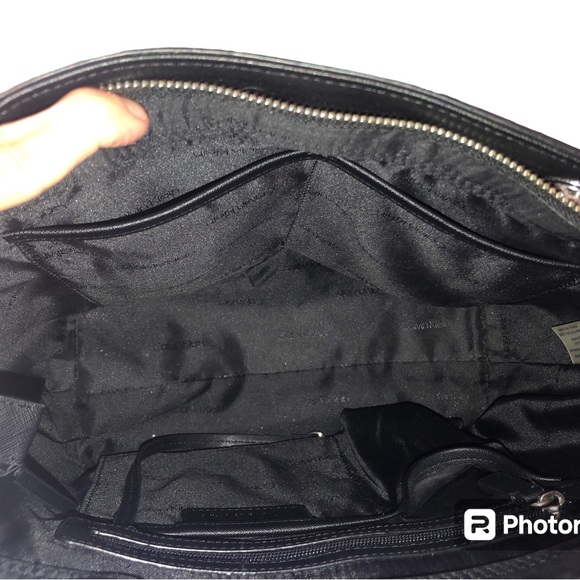 EUC Calvin Klein snake print bag - Picture 4 of 4